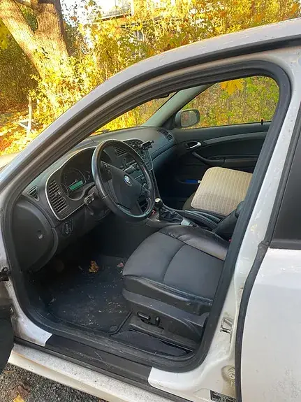 Saab 9-3 2011 photo 4