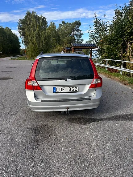 Volvo V70 2011 photo 3