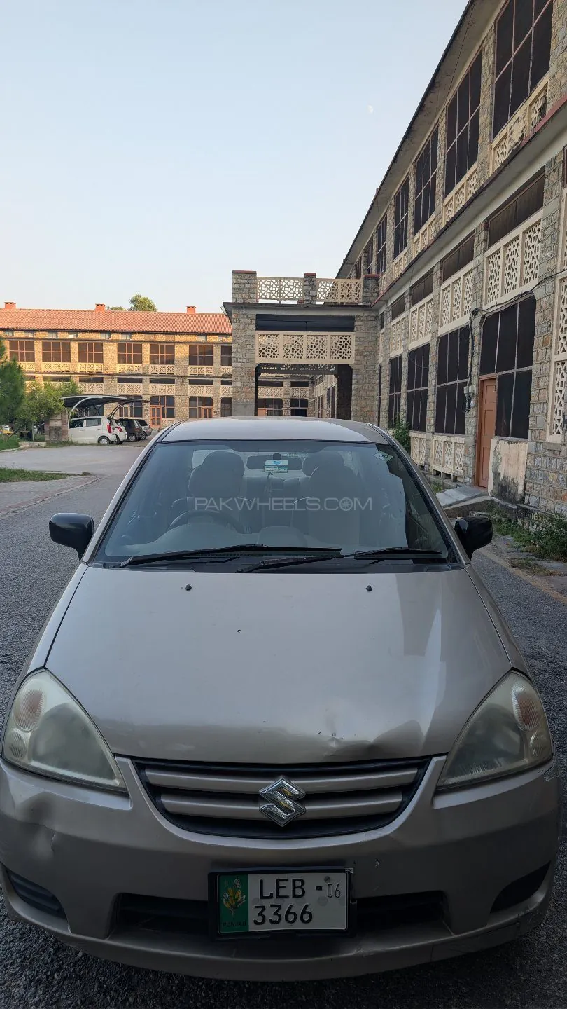 Suzuki Liana