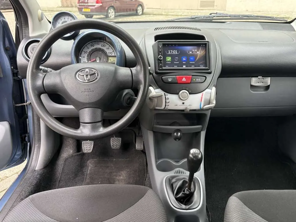 Toyota Aygo 2009 photo 2