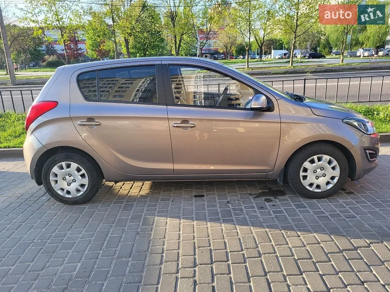 Hyundai I20 2014 photo 2