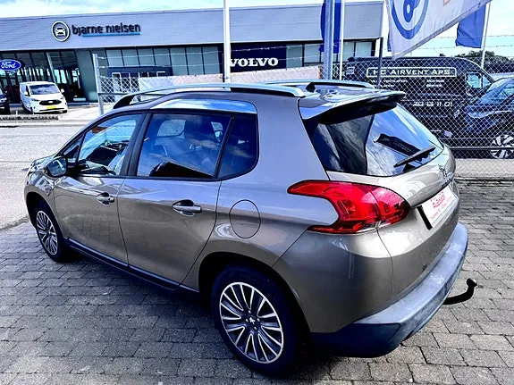 Peugeot 2008 2015 photo 2