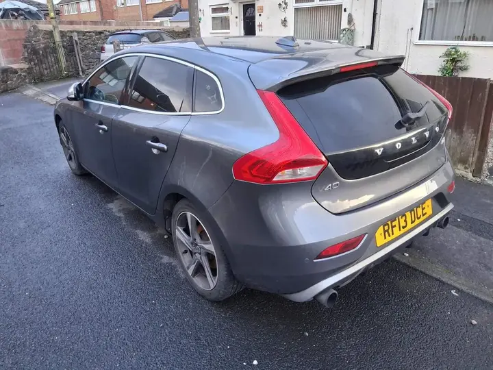 Volvo V40 2013 photo 3
