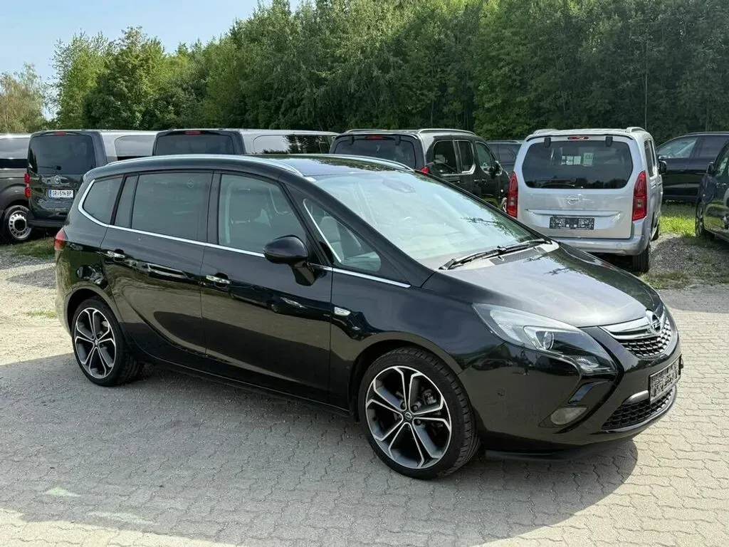 Opel Zafira 2013 photo 2