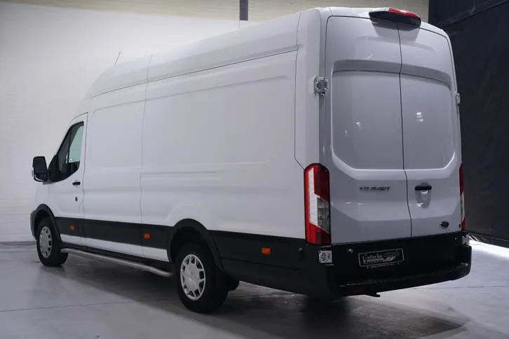 Ford Transit 2022 photo 3