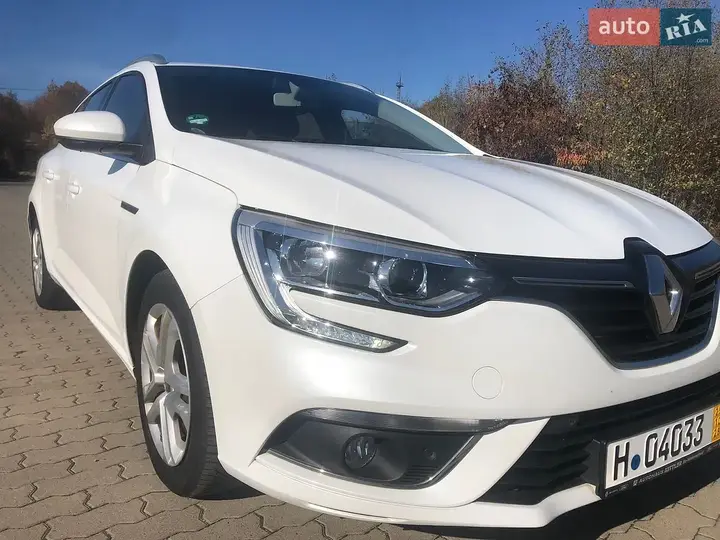 Renault Megane 2019 photo 4