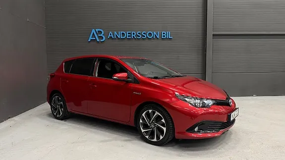 Toyota Auris 2016 photo 2