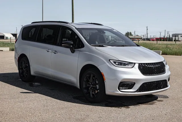 Chrysler Pacifica 2026 photo 5