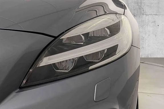 Volvo V40 Cross Country 2018 photo 3