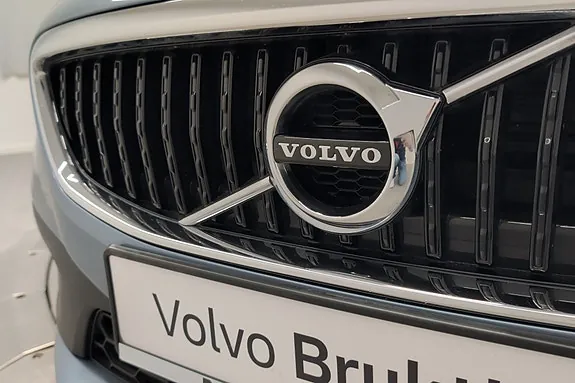 Volvo V40 Cross Country 2018 photo 5