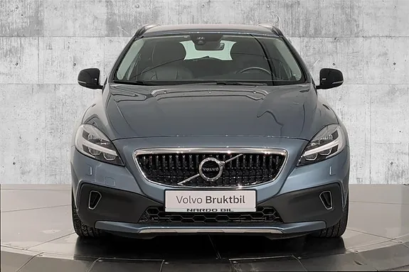 Volvo V40 Cross Country 2018 photo 2