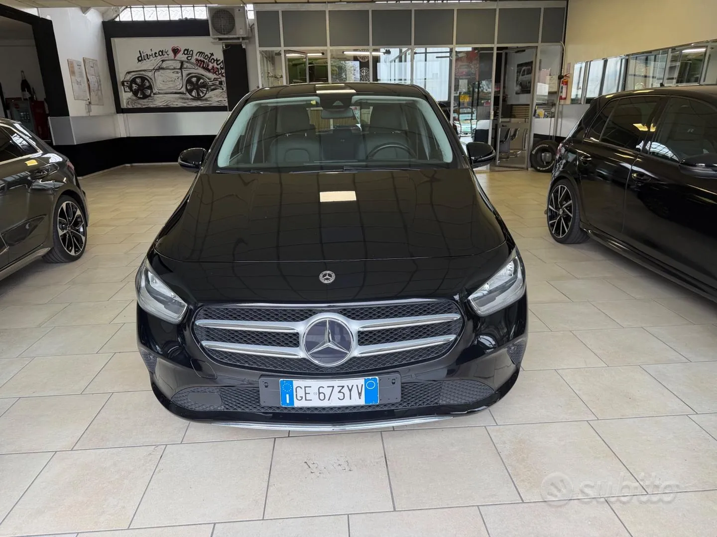 Mercedes-Benz B 180