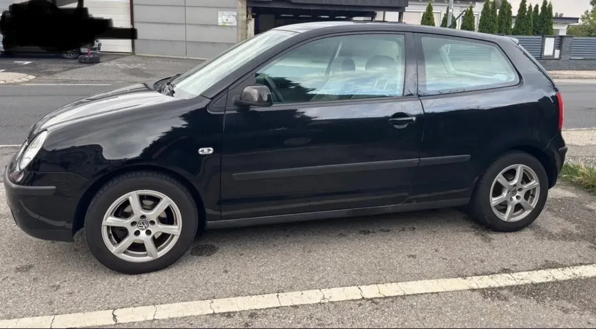 Volkswagen Polo 2003 photo 2