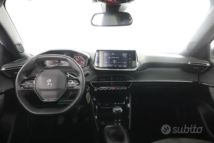 Peugeot 2008 2023 photo 4