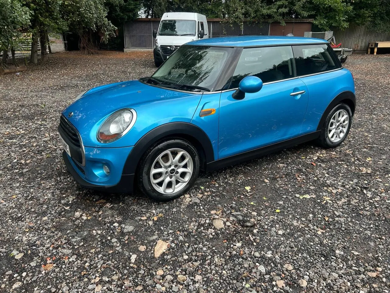 Mini One 2015 photo 3