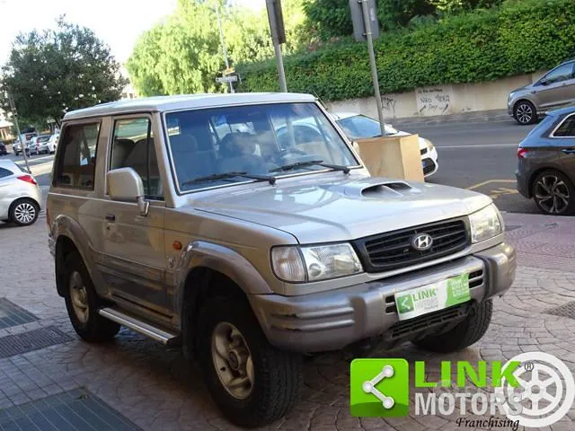 Hyundai Galloper 1999 photo 3