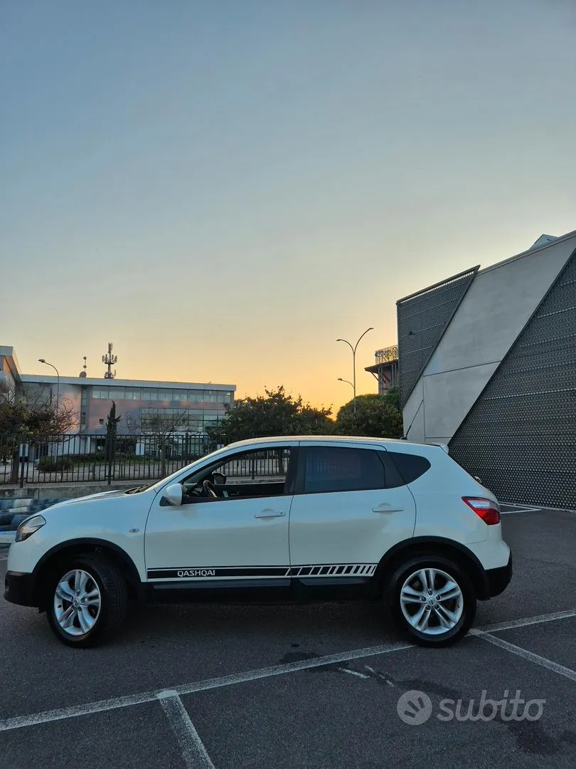 Nissan Qashqai 2014 photo 2