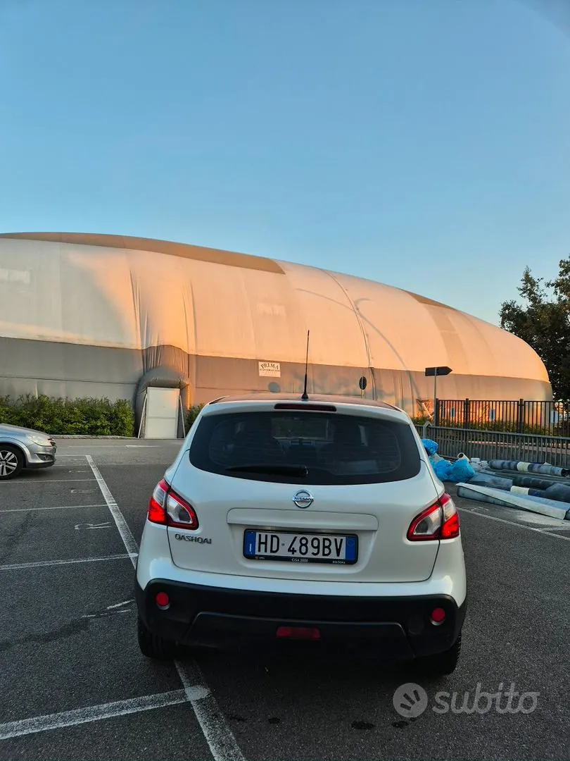 Nissan Qashqai 2014 photo 3