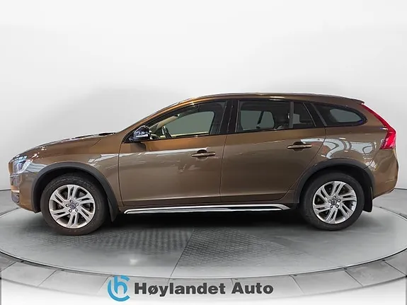 Volvo V60 Cross Country 2017 photo 2