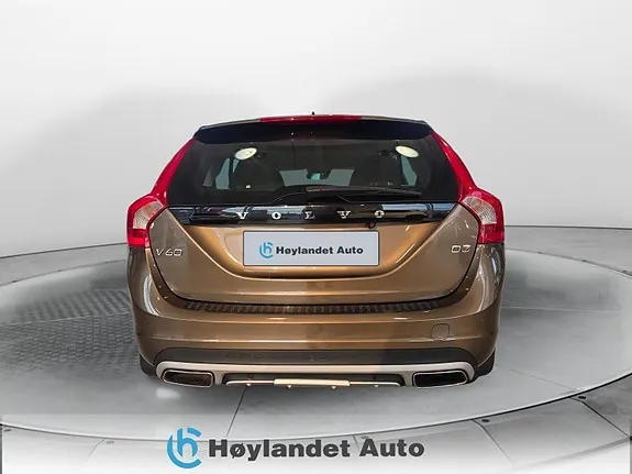 Volvo V60 Cross Country 2017 photo 4