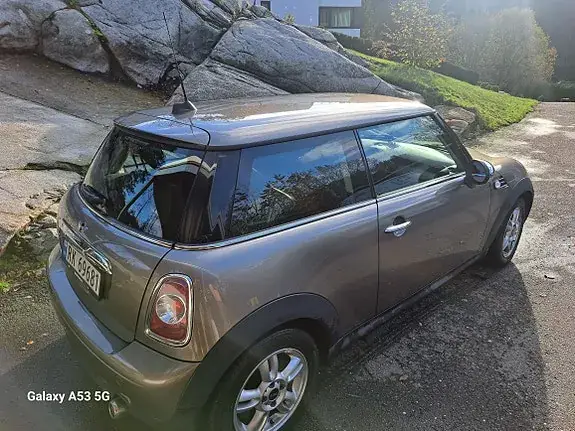 Mini One 2013 photo 3