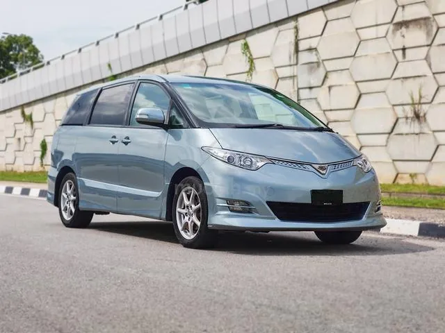 Toyota Estima