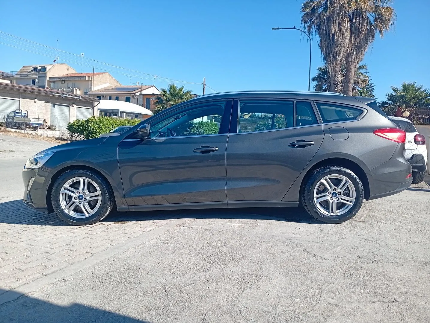 Ford Focus 2019 photo 2