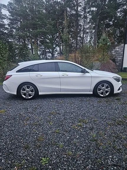Mercedes-Benz Cla220 2018 photo 2