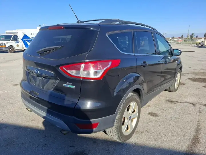 Ford Escape 2015 photo 5