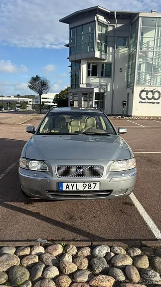Volvo V70 2007 photo 2