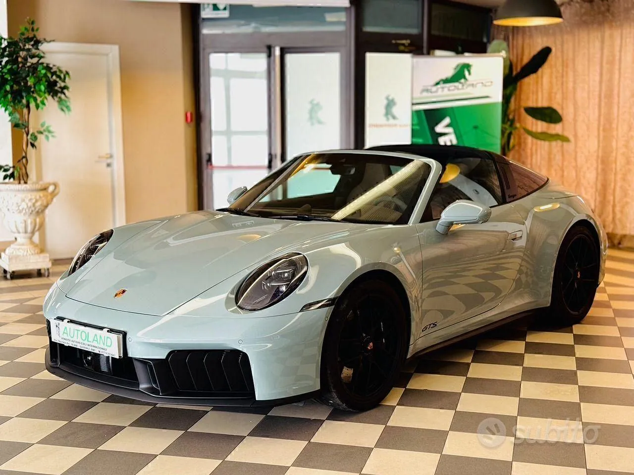Porsche 911 Targa 4 Gts