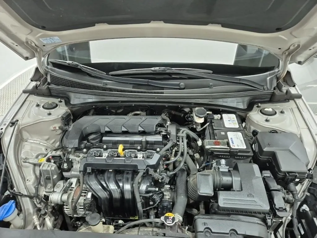 Hyundai Avante 2021 photo 5