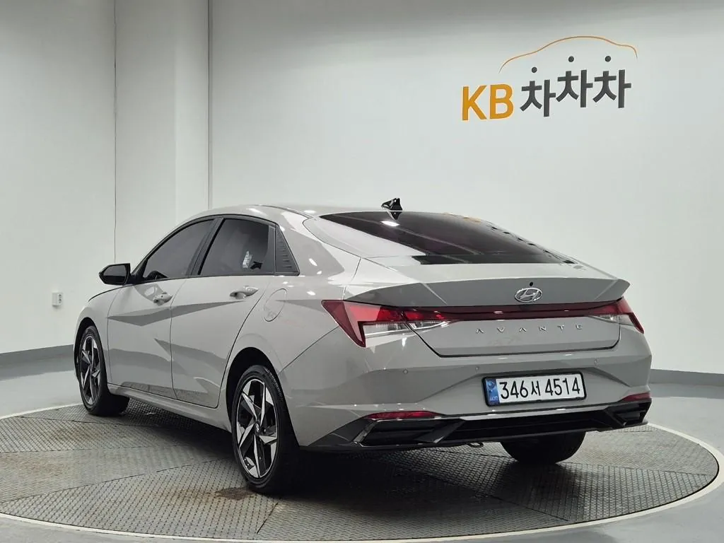 Hyundai Avante 2021 photo 2
