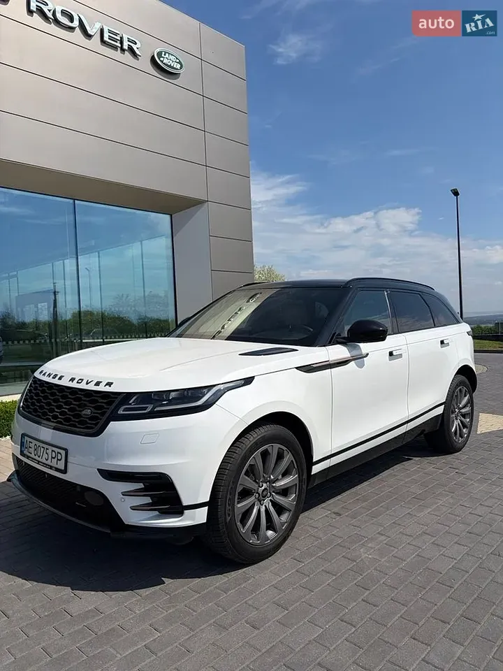Land Rover Range Rover Velar 2023 photo 2