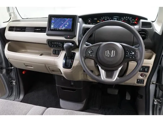 Honda N-Box 2019 photo 2