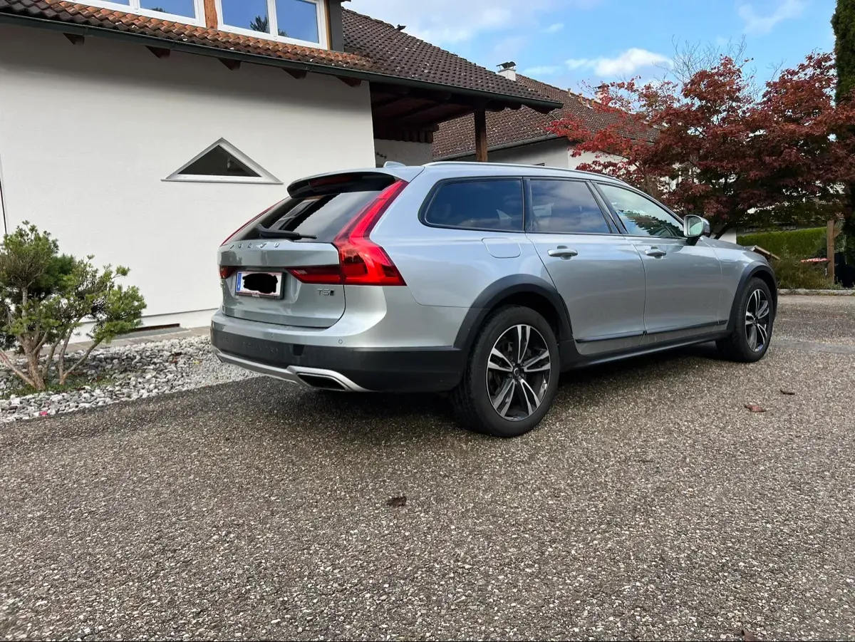 Volvo V90 2017 photo 2