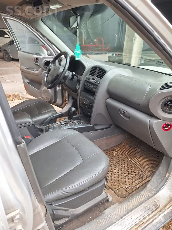 Hyundai Santa Fe 2002 photo 4