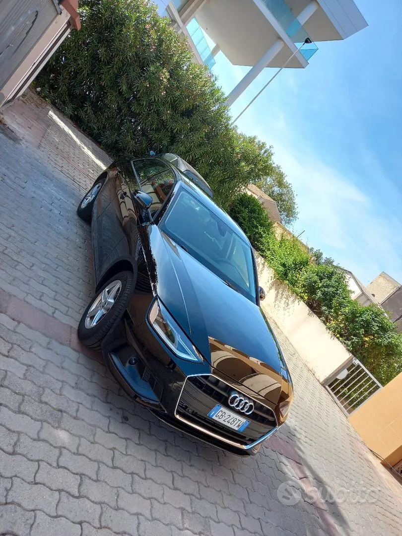 Audi A4 2021 photo 2