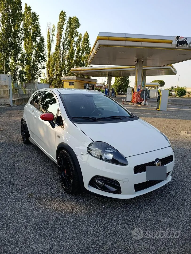 Abarth Grande Punto 2008 photo 2