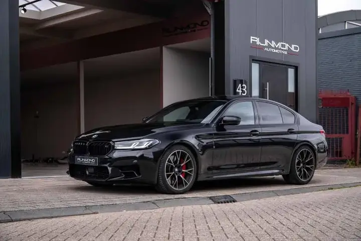 BMW M5 2023 photo 2