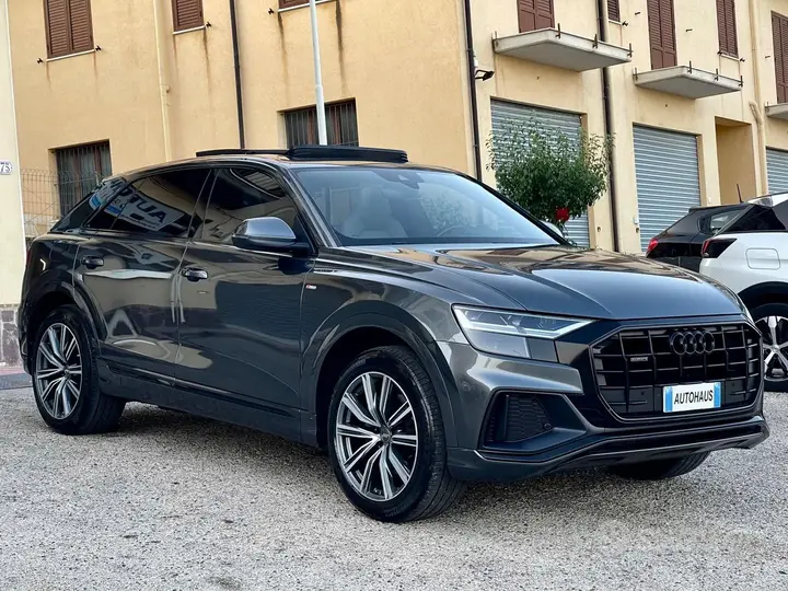 Audi Q8 2018 photo 4