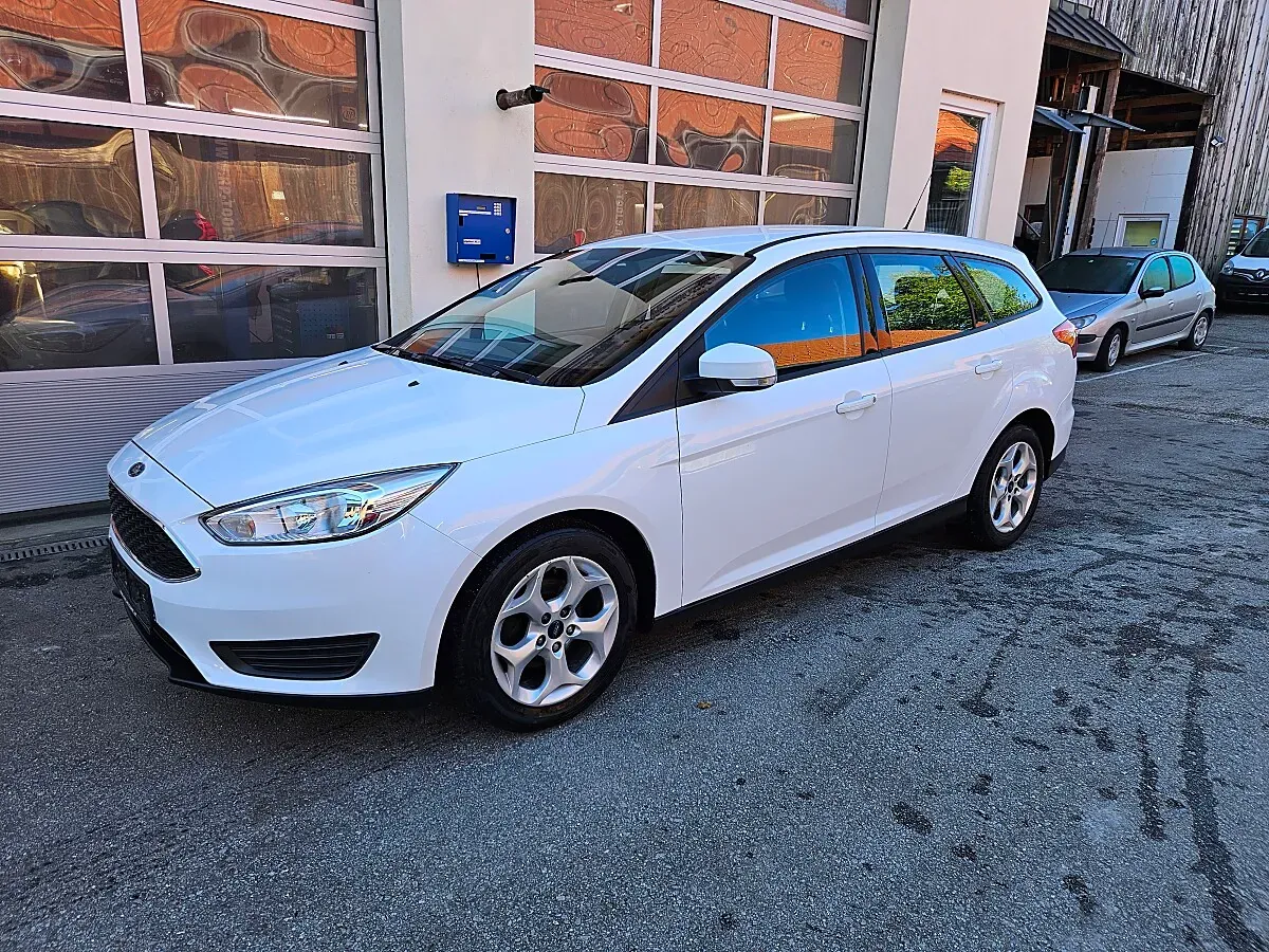 Ford Focus 2016 photo 2