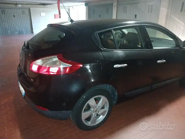 Renault Megane 2010 photo 3