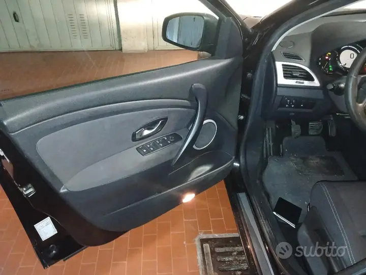 Renault Megane 2010 photo 4