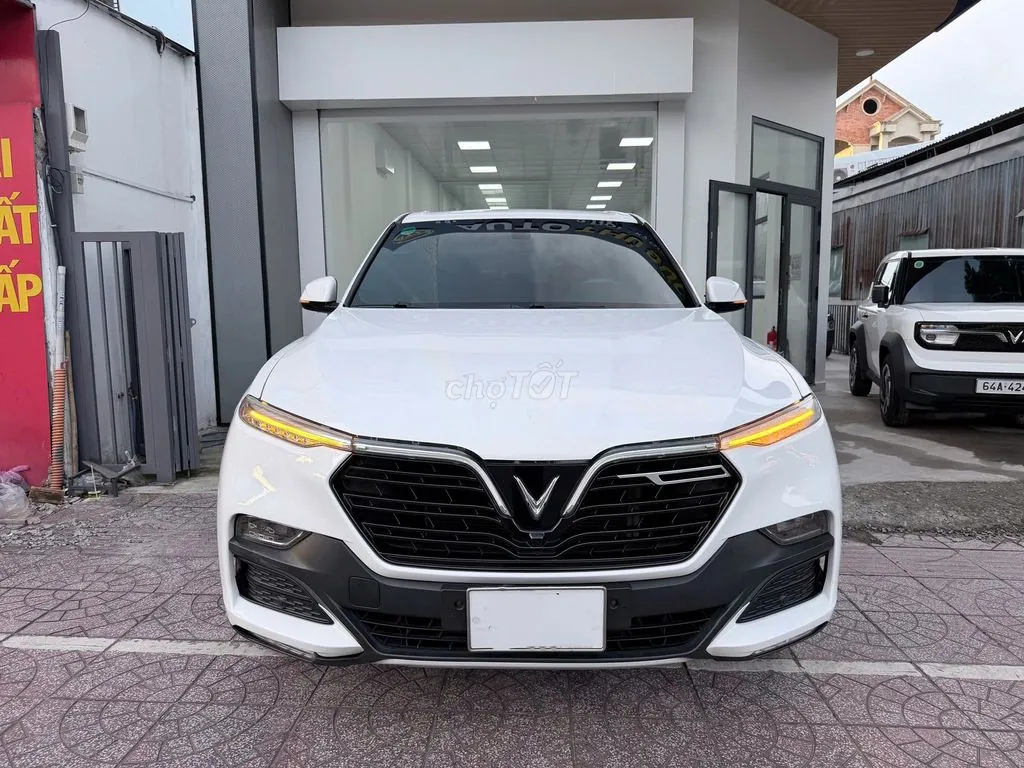Vinfast Lux Sa Base