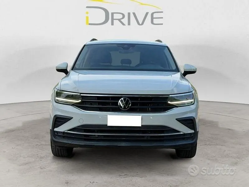 Volkswagen Tiguan 2023 photo 2