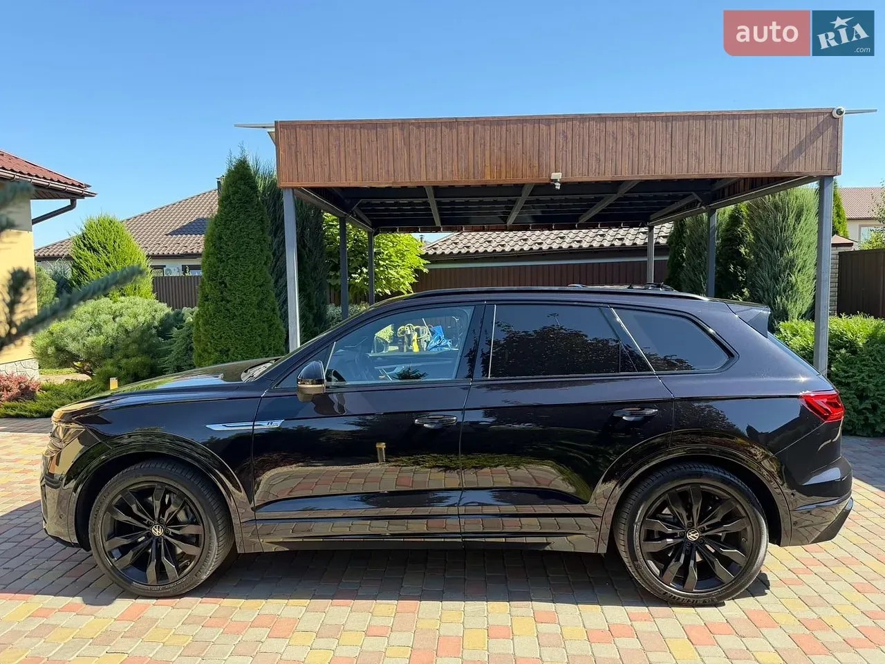 Volkswagen Touareg 2020 photo 2