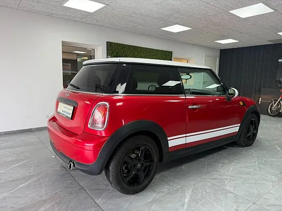 Mini One 2010 photo 4