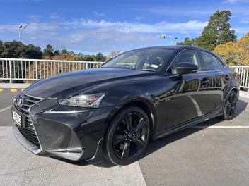 Lexus Is 200T 2017 photo 3