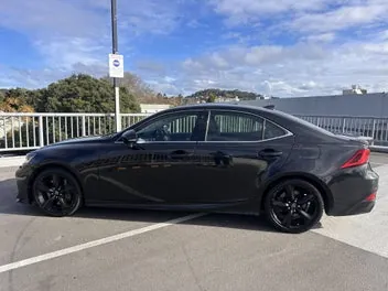 Lexus Is 200T 2017 photo 5